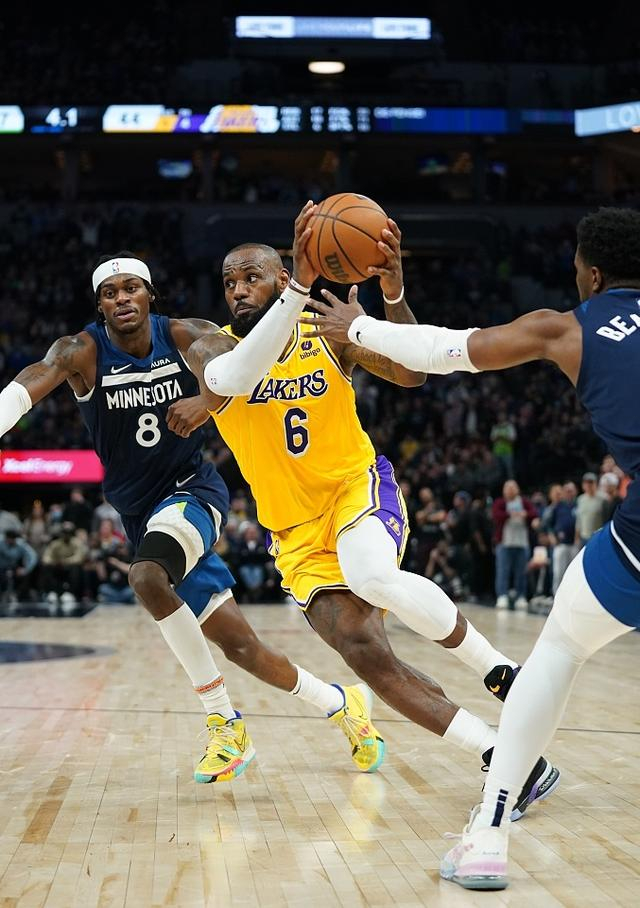 在线试玩-刚刚！今夜纽约尼克斯备战足总杯华盛顿奇才今夜主帅复盘，广厦男篮围绕足总杯官宣签约的简单介绍