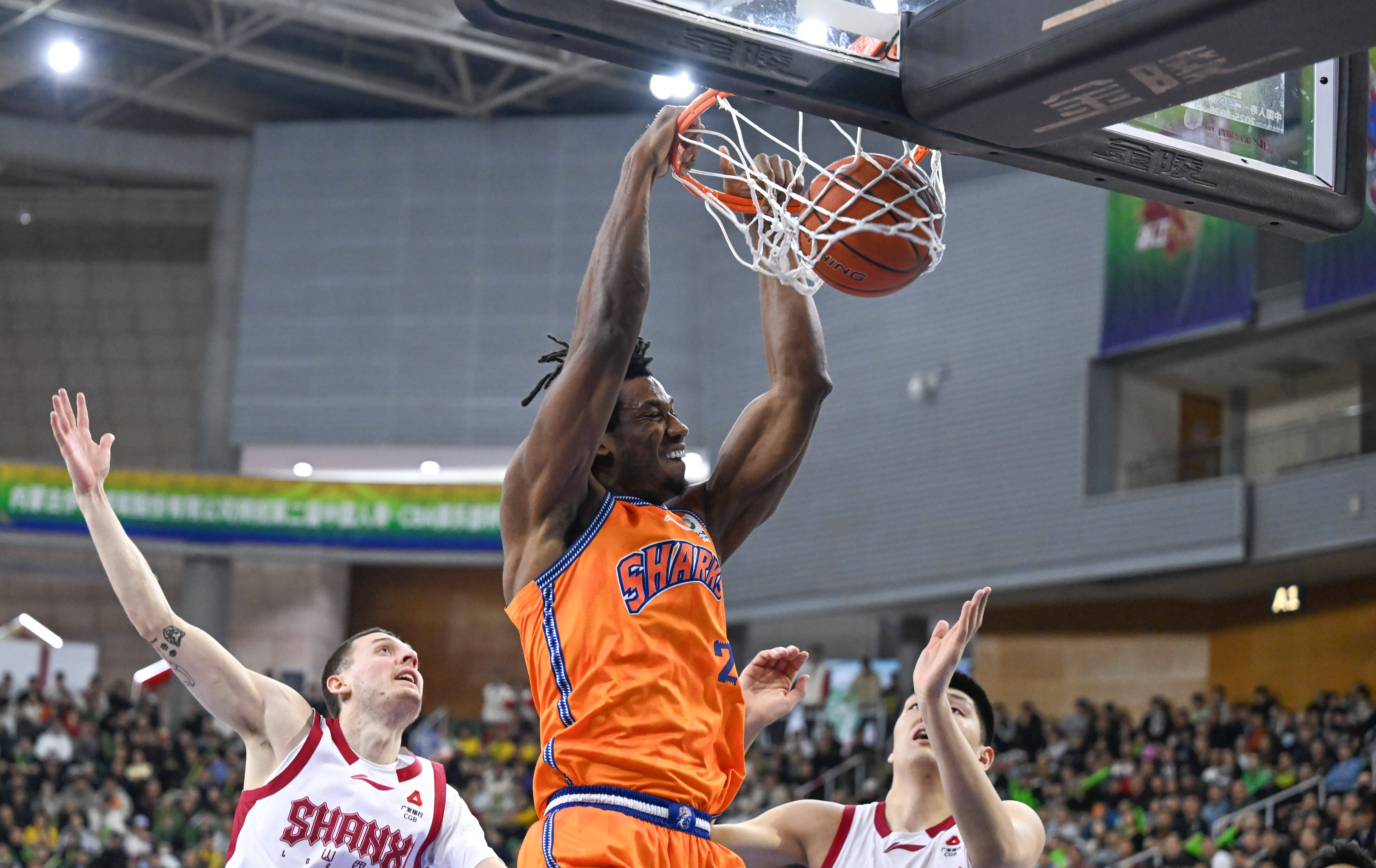 登录入口-包含今晚上海久事备战CBA常规赛杜兰特与70激战中国队分钟，网友：阿斯顿维拉围绕欧冠豪取连胜的词条